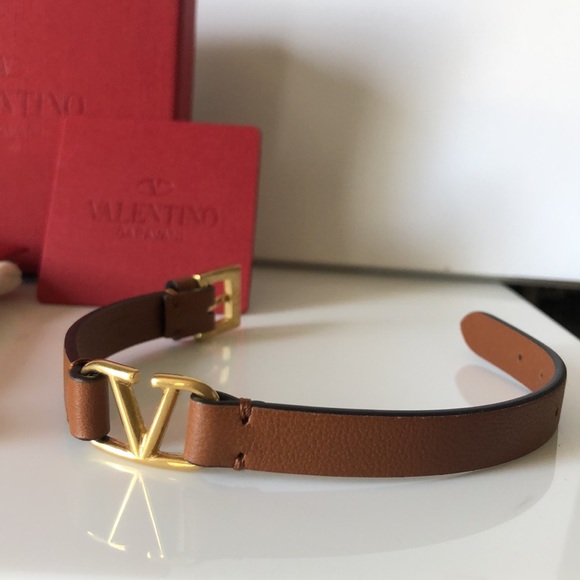 NIB Valentino VLogo Bracelet - Picture 6 of 9